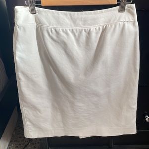 White Pencil skirt - size 8p